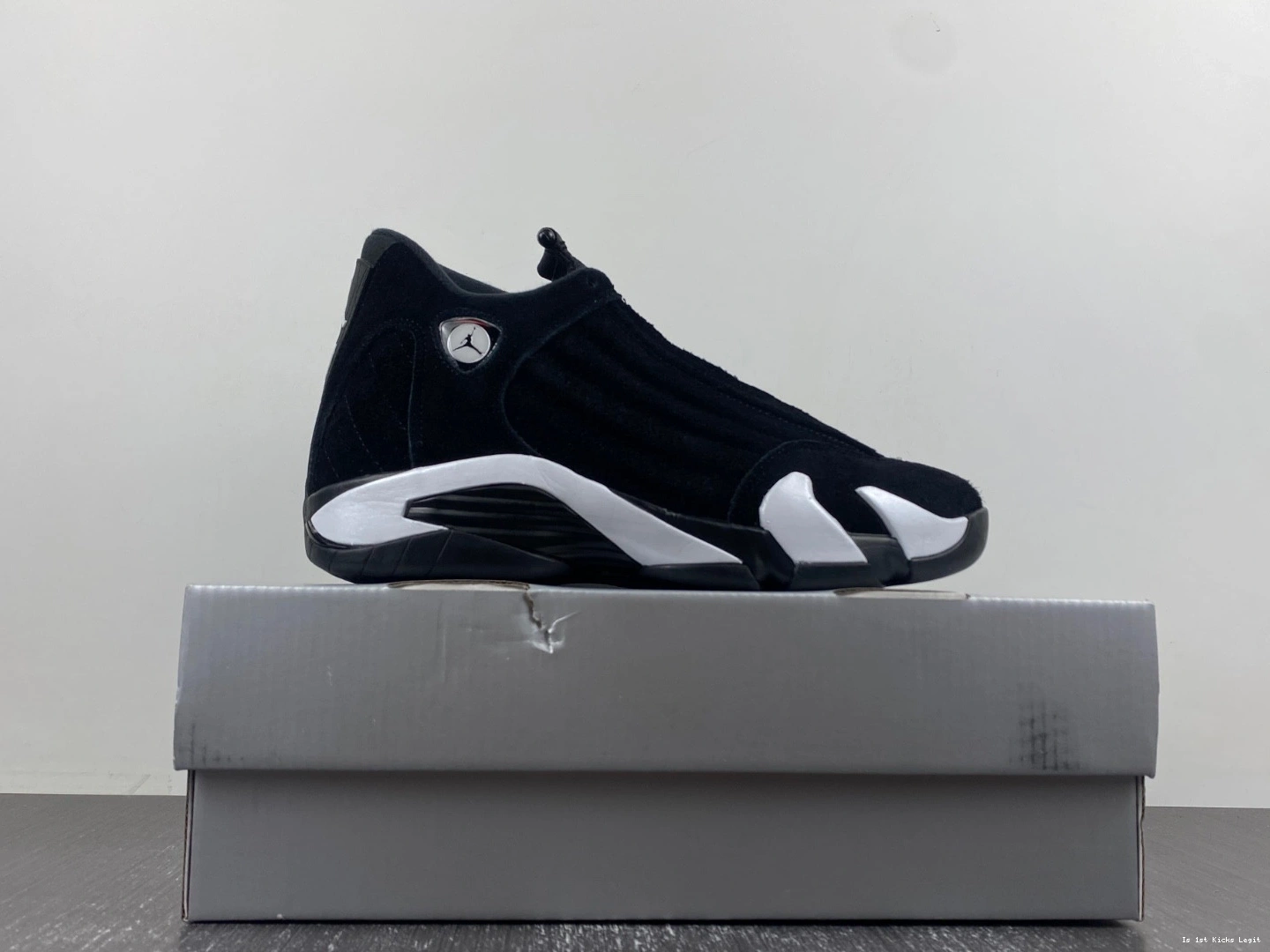 Jordan 487471-016 Black White 14 University Air Red 1112